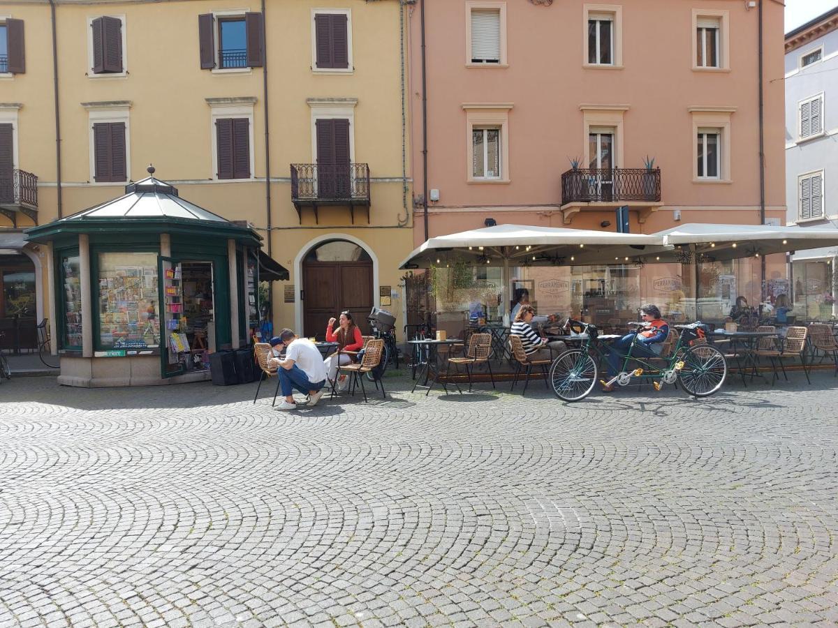 Appartamento In Piazza Cavour Centro Storico Rimini Extérieur photo